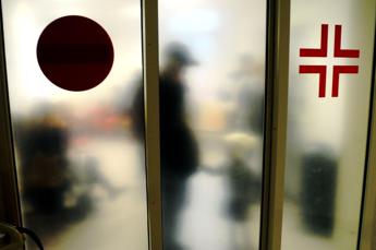 Testa (Snami), ‘da liste attesa a erosione salariale è buio nel Ssn’