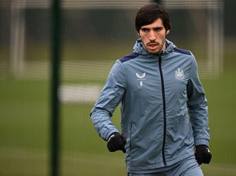 Tonali squalificato 10 mesi per scommesse: l’annuncio