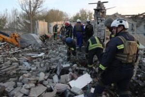 Ucraina, Russia attacca centro di Kharkiv. Droni su Odessa