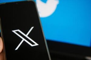 X, Hanna imperversa: cosa succede sul social di Elon Musk