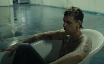 Achille Lauro, fuori il video di ‘Stupidi Ragazzi’