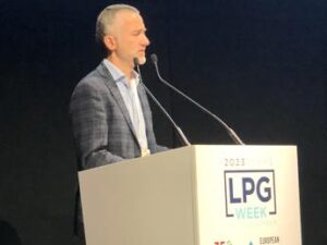 Carburanti, Grosso (Politecnico Milano): “Vantaggi ambientali da miscele di biocarburanti”
