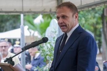 Carne coltivata, Lollobrigida: “Per Ue, legge su stop è compatibile con diritto europeo”