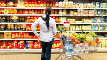 Contratti, Andreani (Uiltucs): “Più salario per domeniche nel commercio e turismo o lavoratori diranno stop’