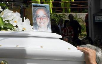 Elisa Claps, folla al corteo di Potenza. Il dolore della mamma: “30 anni che non auguro a nessuno”