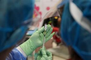 Farmaceutica, Gsk: “In Italia 800 milioni investiti nel 2020-2025, il 59% in vaccini”