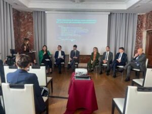 Farmaceutica, Valentini (Mimit): “Settore strategico, obiettivo attrarre più fondi esteri”