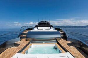 Ferretti Group sceglie Jacuzzi® per tre superyacht esclusivi