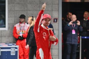 Gp Las Vegas, Leclerc in pole position con Ferrari davanti a Verstappen
