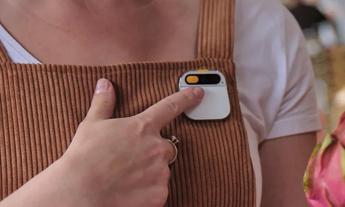 Humane e le gaffe dell’intelligenza artificiale nel dispositivo del futuro