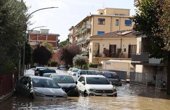 Maltempo in Toscana, bombe d’acqua e allagamenti: il punto sull’emergenza