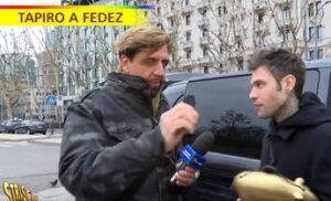 Morgan-X Factor, ‘Striscia’ consegna a Fedez Tapiro ‘ragno’ d’oro