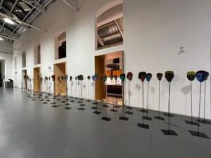 ‘Personae’, l’enigma delle maschere di Bruno Pellegrino all’Adi Design Museum