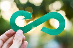 Rifiuti, report sullo Stato della Green Economy: “Italia fra le migliori in Ue su economia circolare”