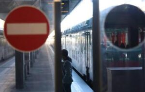Sciopero giovedì 11 aprile, dai trasporti alle Poste stop di 4 ore in tutta Italia