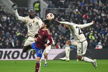 Servette-Roma 1-1, Mourinho ai playoff di Europa League