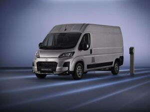 Toyota presenta il nuovo Proace MAX