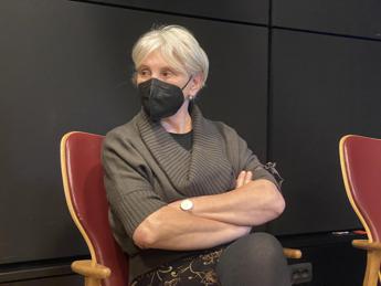 Tumori, paziente: “Raccontarmi in un podcast mi ha dato forza di andare avanti”