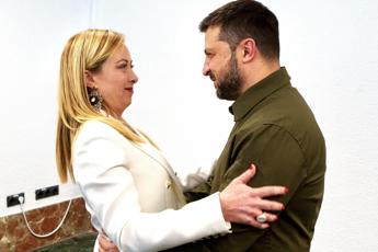 Ucraina, Meloni sente Zelensky e rinnova “sostegno Italia a tutto campo”