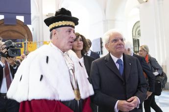 Università, Mattarella: “Alloggi studenti questione di primaria importanza”