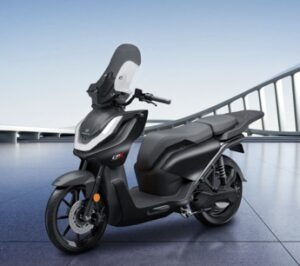 Vmoto presenta in EICMA il nuovo CPx Explorer