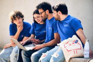 bitCamp è il primo vero campus online che prepara gli sviluppatori del futuro con Corsi Java, Python, AI e Data Scientist