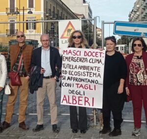 Pescara:  sit-in in nome della salvaguardia degli alberi