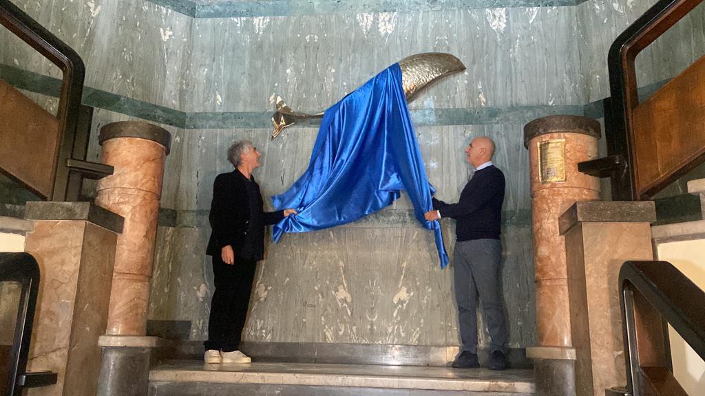 Scoperto a Palazzo città l’esemplare pescarese dell’opera “Pesci”