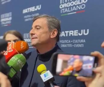 Calenda contro Elon Musk: “Ma chi cacchio sei?”