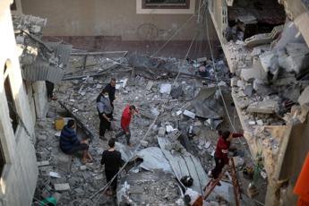 Gaza, Israele non si ferma: “Uccisi molti terroristi di Hamas”
