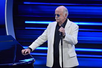 Gino Paoli ‘risponde’ a Elodie e insiste: “Oggi paga l’apparenza non la sostanza”