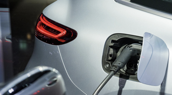 L’industria dei veicoli elettrici dell’UE rischia di perdere terreno