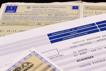 Rc auto, stangata in arrivo: nel 2024 rincari di 500 euro