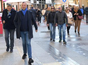 Sanremo 2024, Amadeus: “Sul palco Festival anche il tema dei femminicidi”