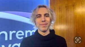 Sanremo Giovani, la star di Twitch GrenBaud: “All’Ariston porto la mia ironia”
