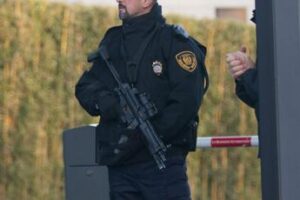 Sparatoria in Svizzera, 2 morti a Sion: killer in fuga