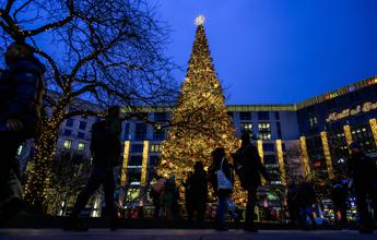 Terrorismo, allarme Germania: “Da cellula islamista possibili attentati a Natale e Capodanno”