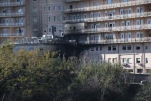 Tivoli, Ordini medici e infermieri: “Addolorati per vittime, grazie a chi ha salvato pazienti”