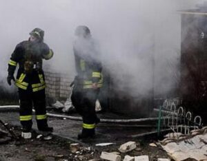 Ucraina, attacco russo a stazione di Kherson: un morto e 4 feriti