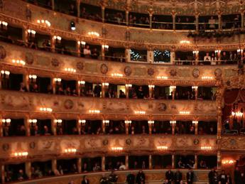 Venezia, Teatro La Fenice evacuato per falso allarme