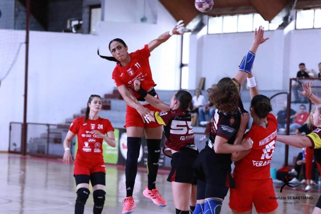 Pallamano Teramo, sabato sfida contro Mezzocorona per la Coppa Italia e salvezza