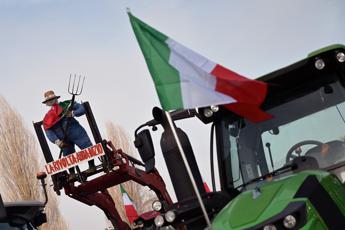 A1, riaperto il casello di Orte dopo la protesta degli agricoltori