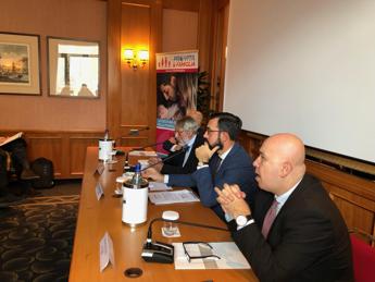 Aborto, Pro Vita & Famiglia: “64% degli italiani è per diritti umani a nascituri”