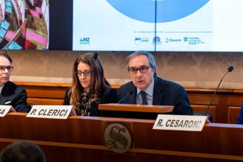 Amcli, “antibiotico-resistenza epidemia in corso, informazione è tutto”