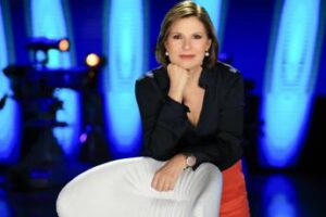 Bianca Berlinguer, retromarcia dopo il fuorionda di Striscia: “Ottimo lavoro della redazione”