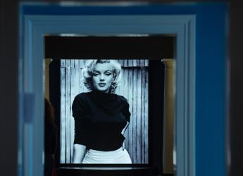 Dagli abiti ai rossetti, all’asta i cimeli di Marilyn Monroe