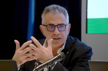 Influenza, Pregliasco: “Siamo a metà epidemia, sfioreremo i 15 milioni di casi”