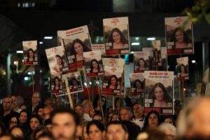 Israele-Usa è scontro sul futuro di Gaza, migliaia in piazza a Tel Aviv contro il governo