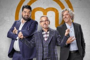 Masterchef in onda stasera, prova esterna a colpi di padel e due pressure test