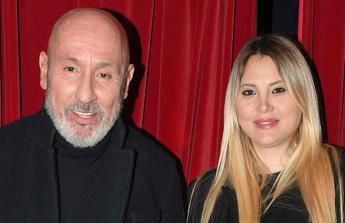 Maurizio Battista, ricoverata la moglie: “Embolia polmonare, salva per miracolo”